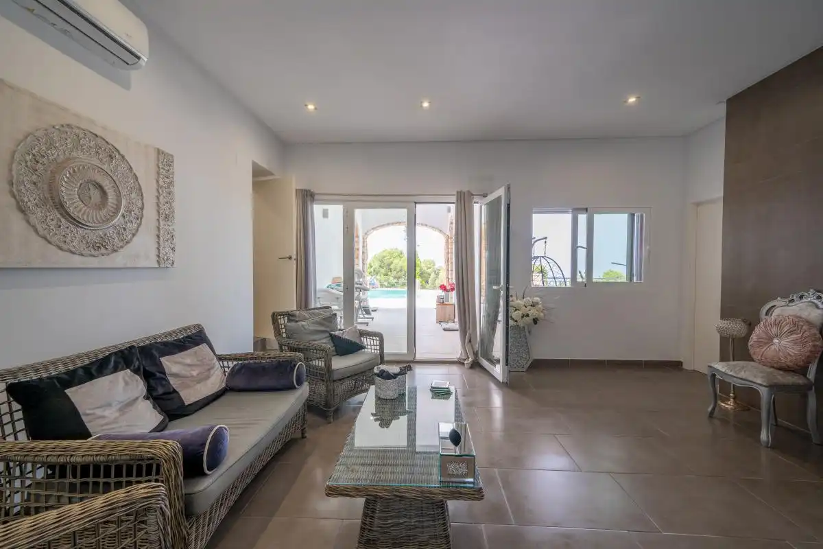 Sala d'estar de Casa o xalet en venda en Jávea / Xàbia amb Aire condicionat, Calefacció i Jardí privat