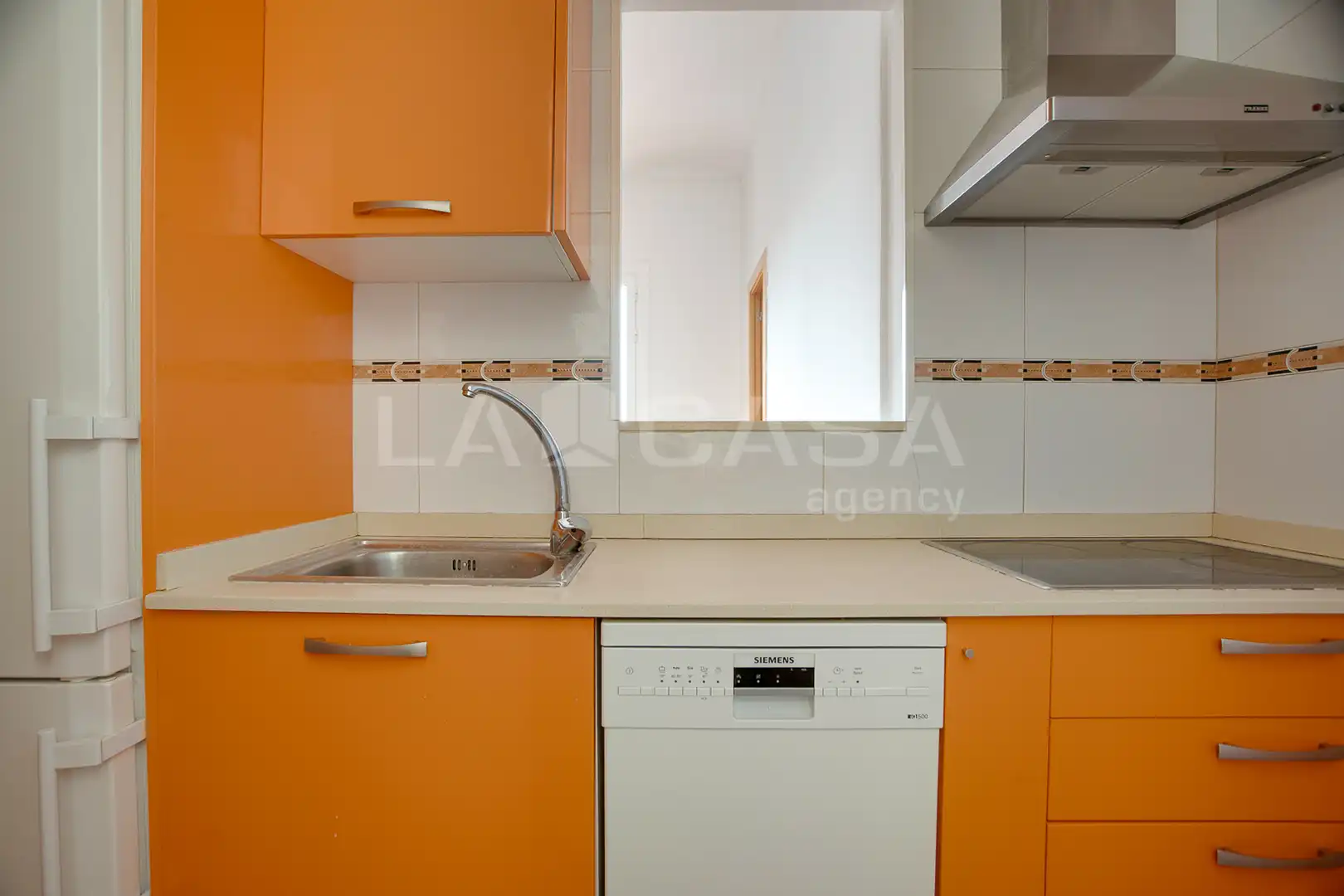 Cocina de Piso en venta en Barcelona con Calefacción y Balcón
