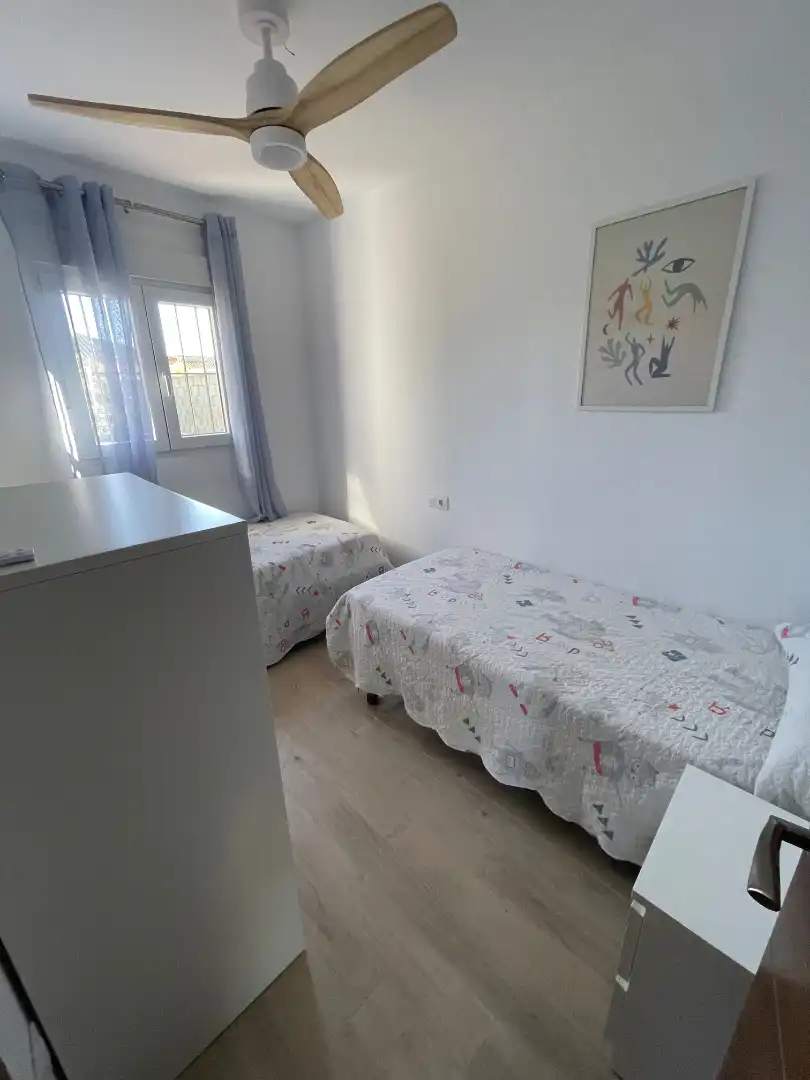 Dormitori de Casa o xalet en venda en Chiclana de la Frontera amb Calefacció, Jardí privat i Moblat