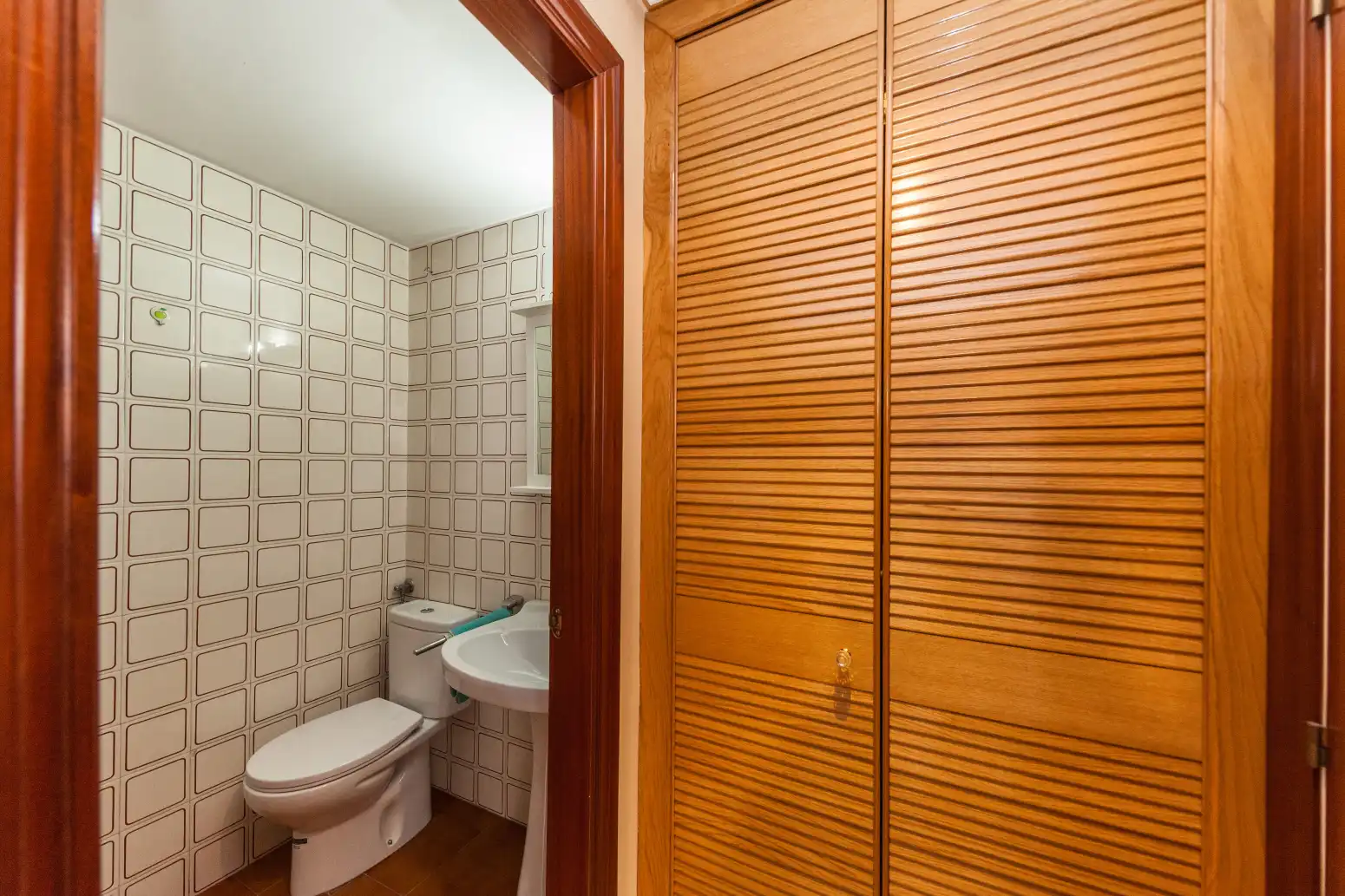 Bathroom of Flat for sale in Gijón   with Heating, Parquet flooring and Terrace
