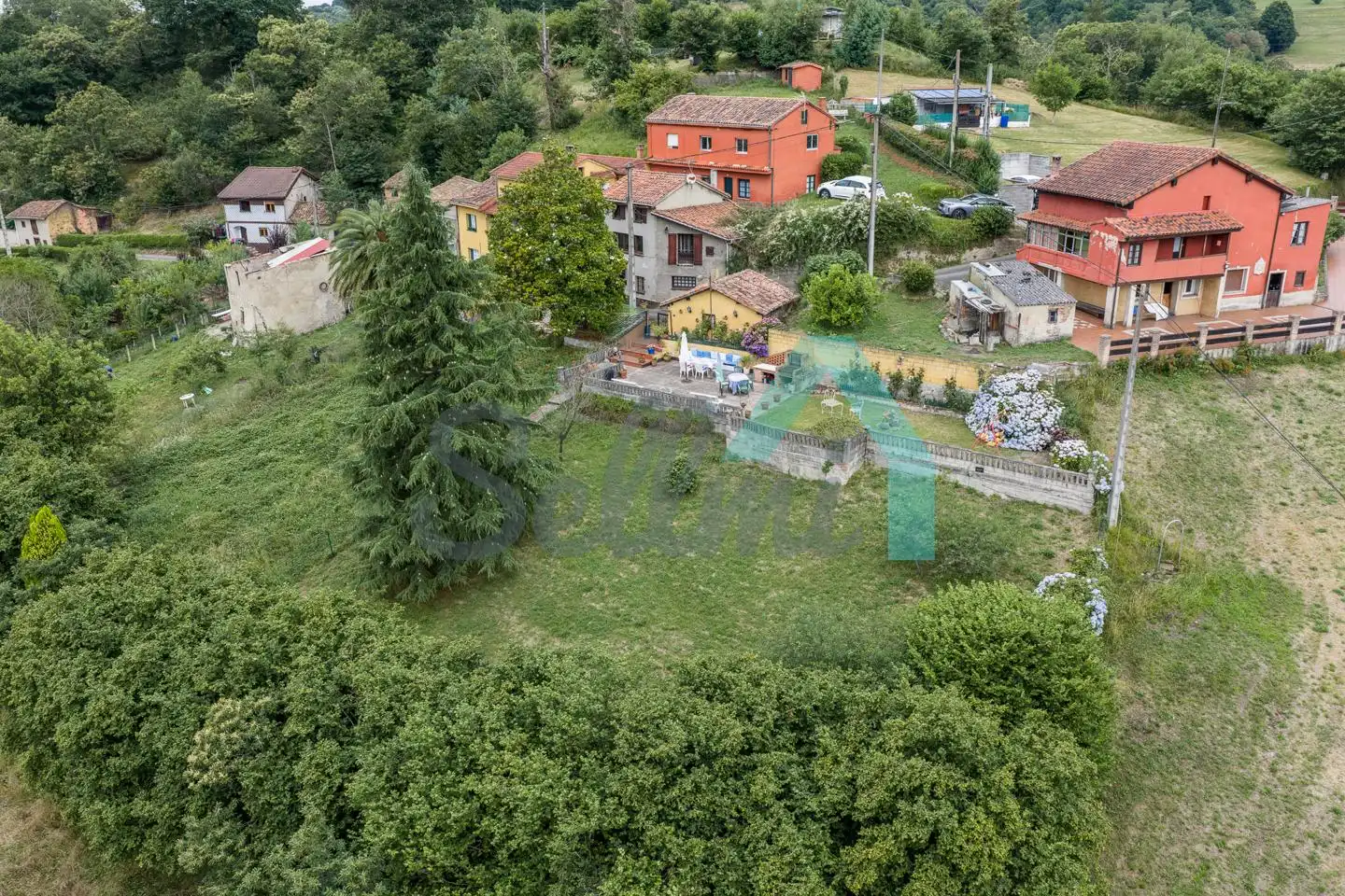 Casa adosada en venda en Langreo amb Calefacció, Jardí privat i Parquet