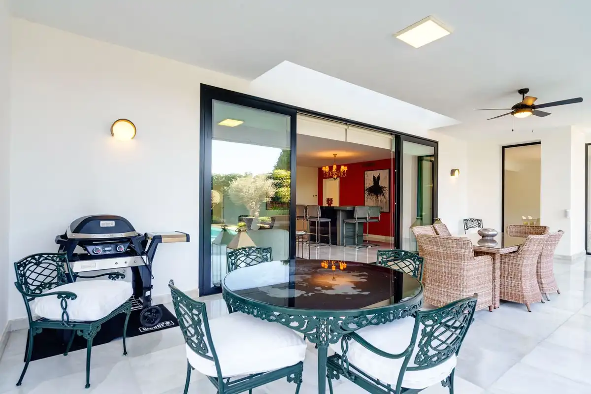 Terrassa de Casa o xalet de lloguer en Marbella amb Aire condicionat, Jardí privat i Traster