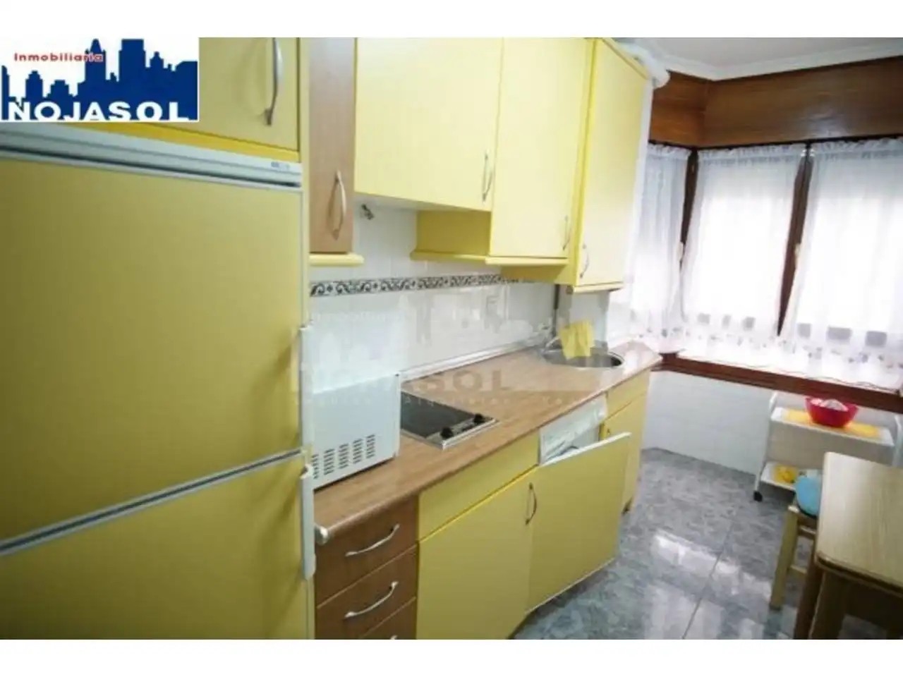 Cocina de Apartamento de alquiler en Noja con Calefacción, Terraza y Amueblado