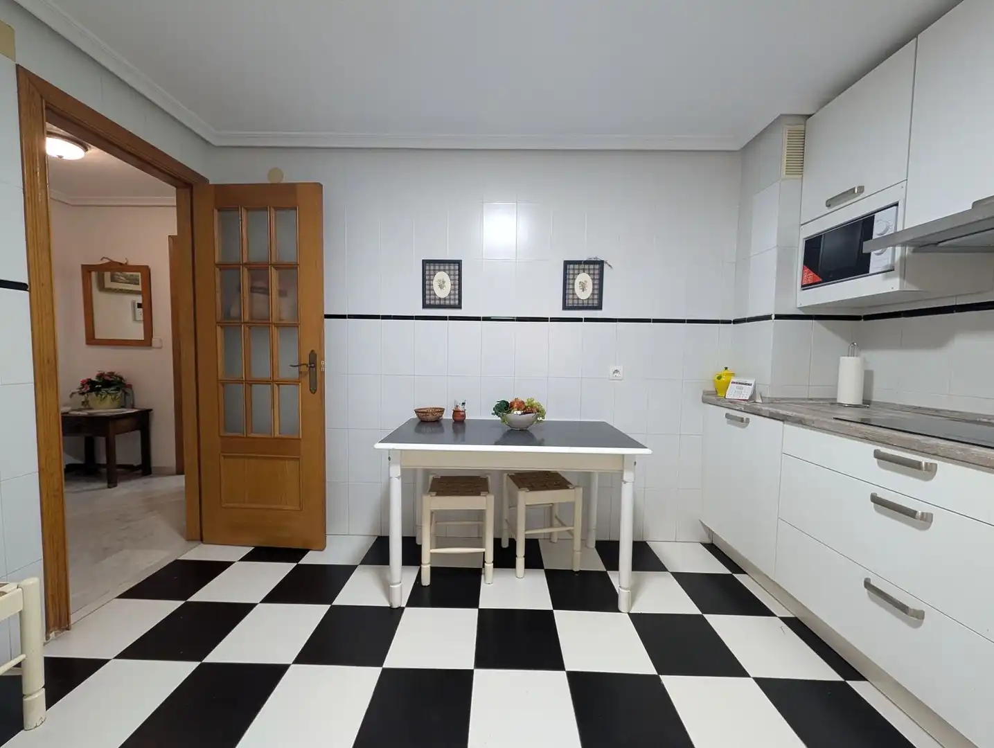Cocina de Apartamento de alquiler en Estepona con Amueblado y Balcón