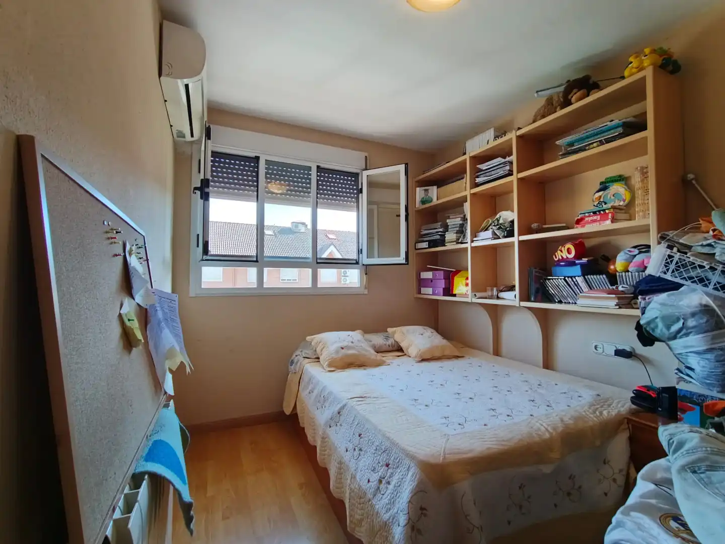 Schlafzimmer von Einfamilien-Reihenhaus zum Verkauf in Mérida mit Heizung und Abstellraum