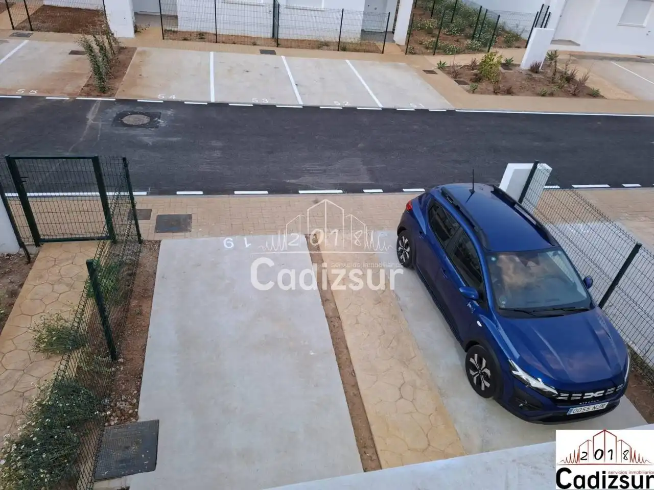 Parking de Casa adosada en venta en Puerto Real con Aire acondicionado, Calefacción y Jardín privado