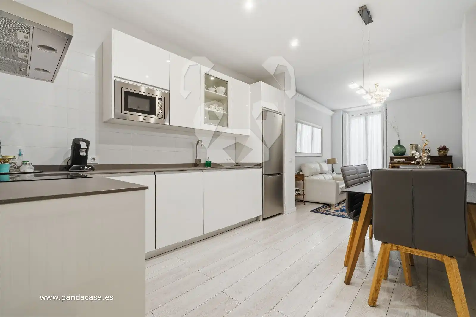 Küche von Wohnung zum Verkauf in Madrid mit Klimaanlage, Heizung und Parkett