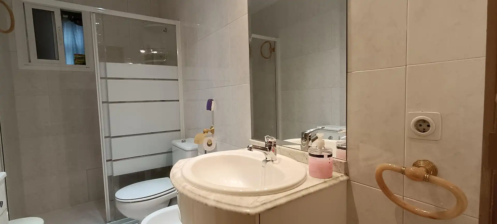 Baño de Piso en venta en Madrid con Aire acondicionado, Calefacción y Parquet