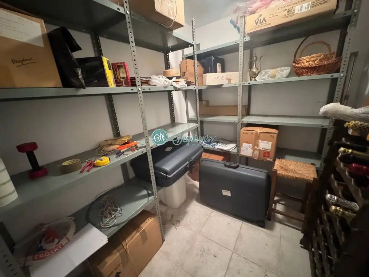 Storage room for sale in Segovia