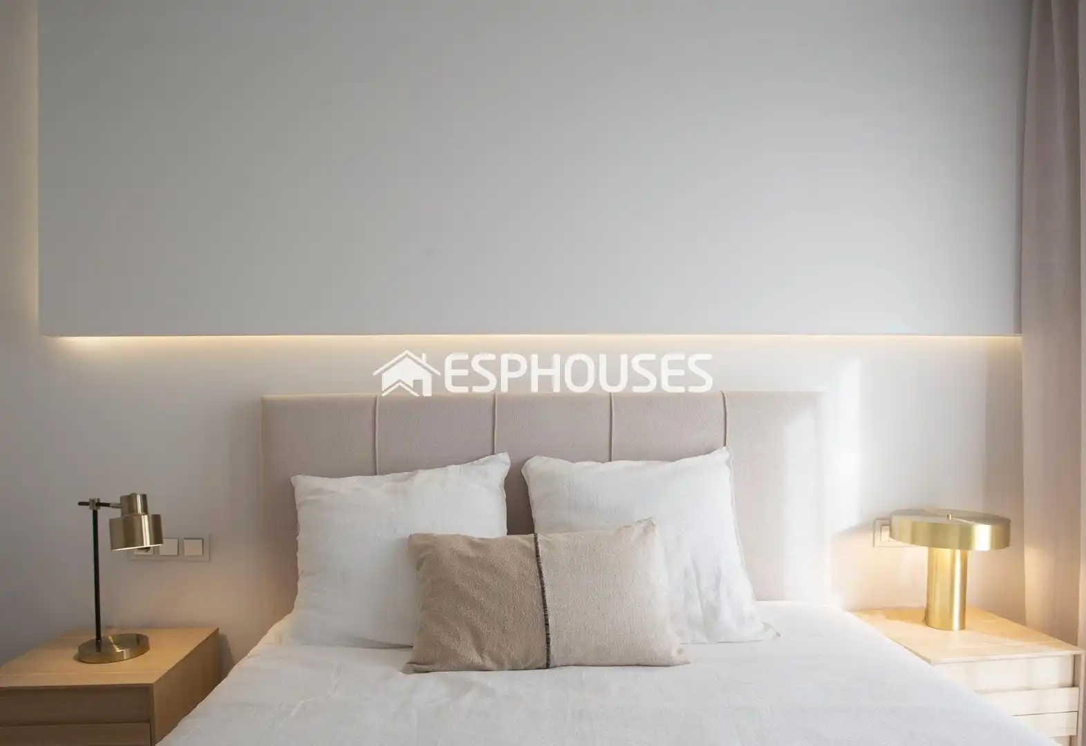 Bedroom of Attic for sale in Dénia  with Terrace, Balcony and Community pool
