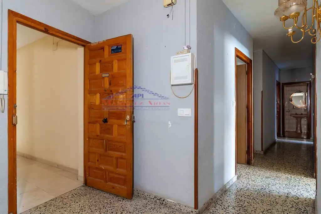 Piso en venta en Mengíbar con Balcón