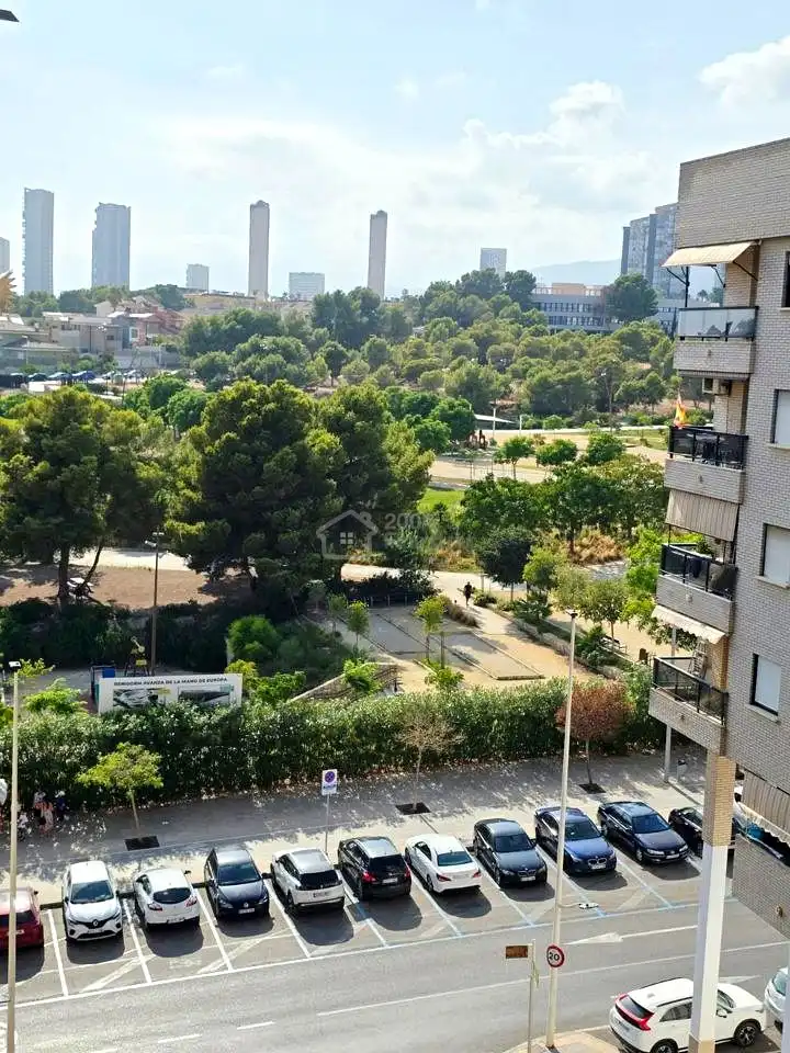 Flat for sale in Benidorm  with Air Conditioner, Terrace and Furnished