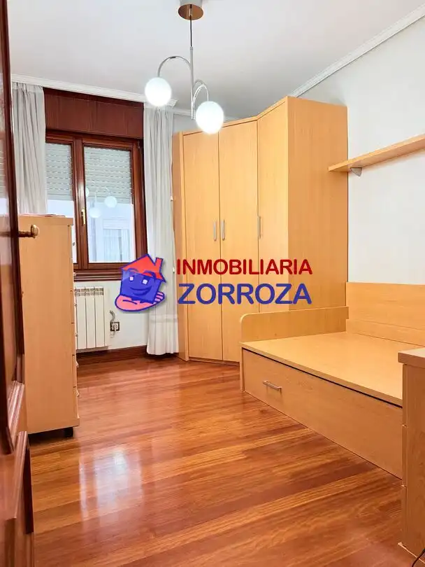 Schlafzimmer von Wohnung zum Verkauf in Bilbao  mit Heizung und Möbliert