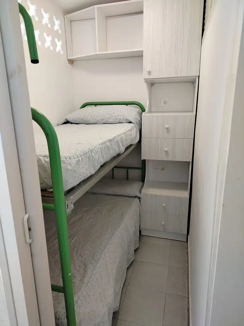 Schlafzimmer von Wohnungen zum Verkauf in Salou mit Terrasse, Möbliert und Gemeinschaftspool