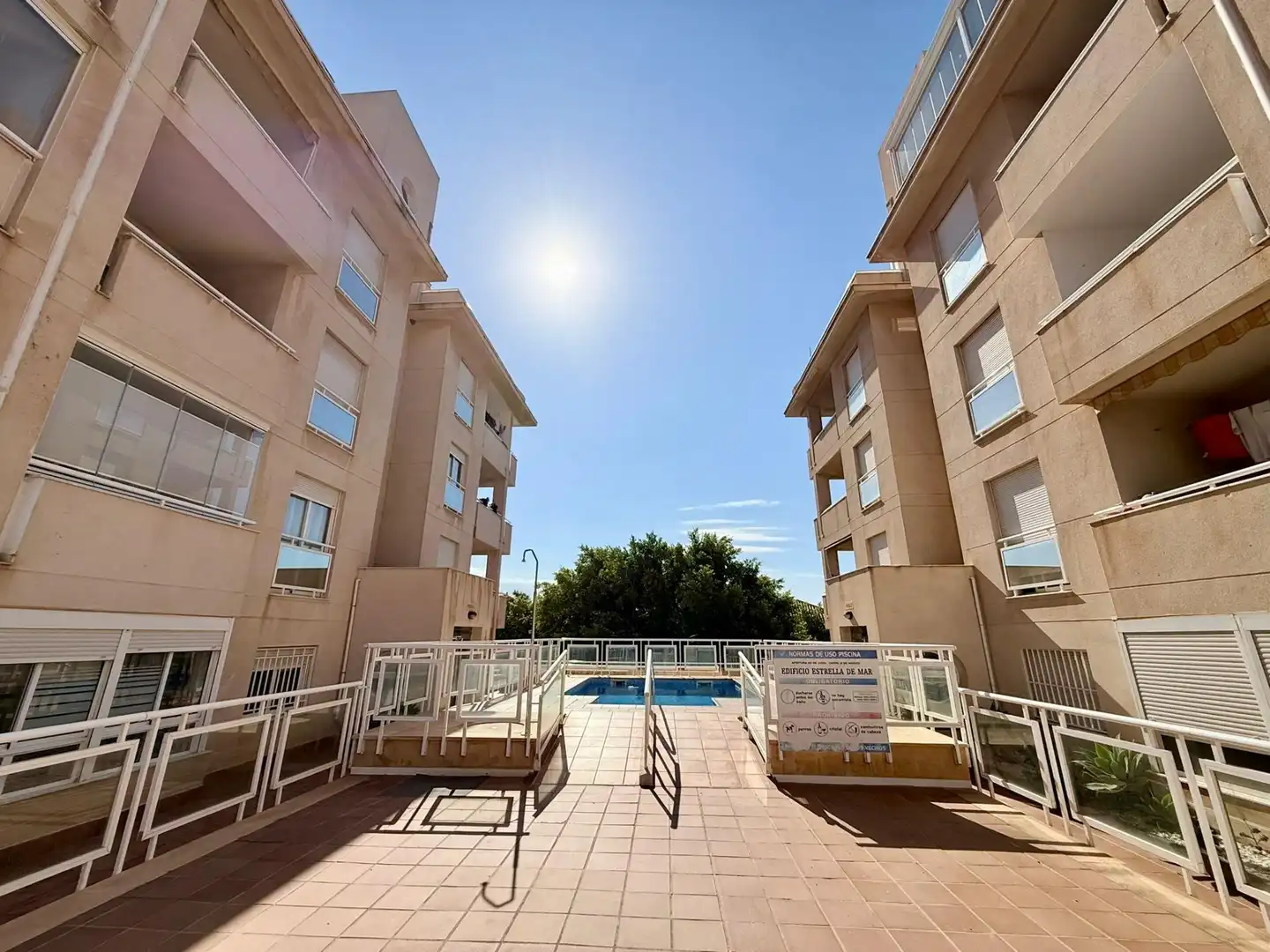 Exterior view of Flat for sale in Roquetas de Mar  with Air Conditioner, Terrace and Furnished