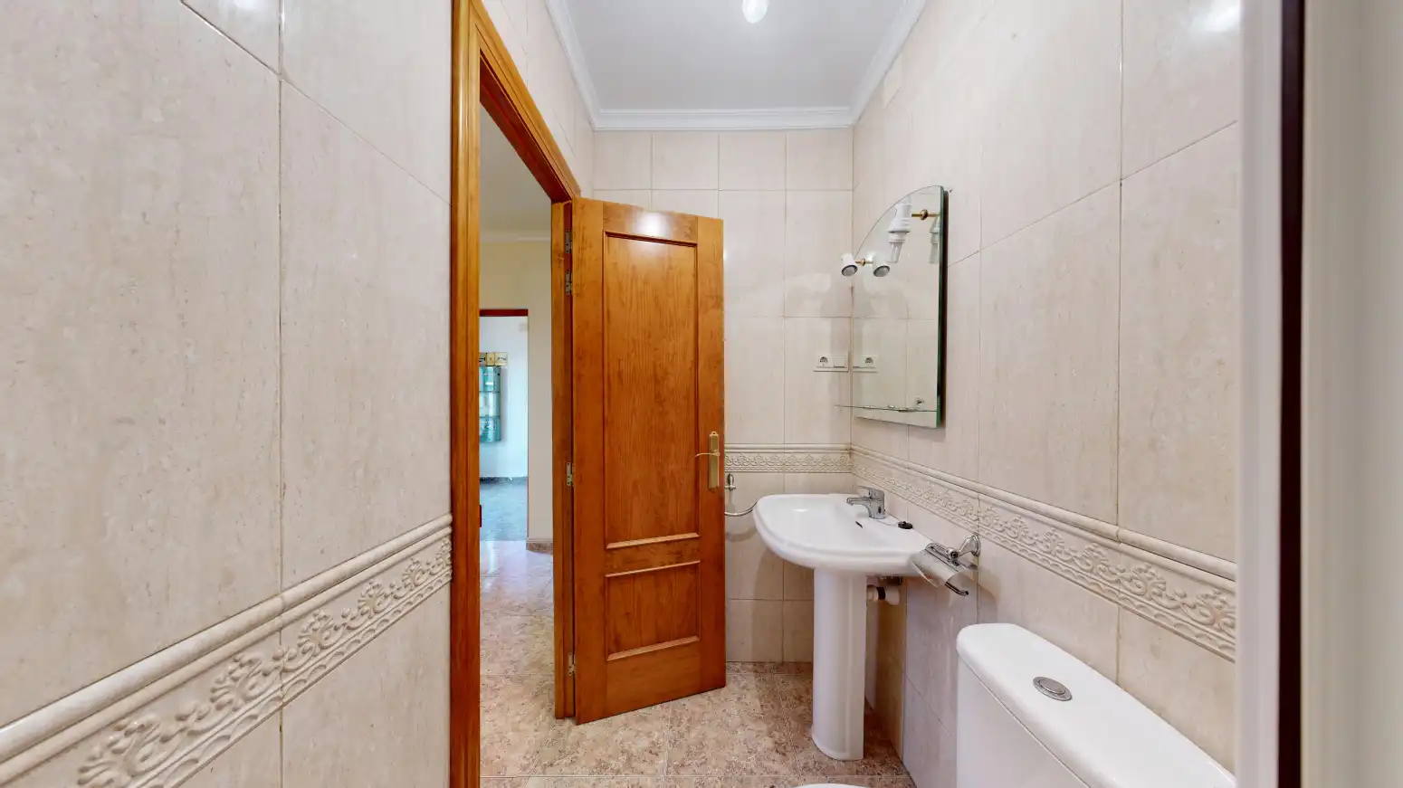 Baño de Piso en venta en Carcastillo con Calefacción