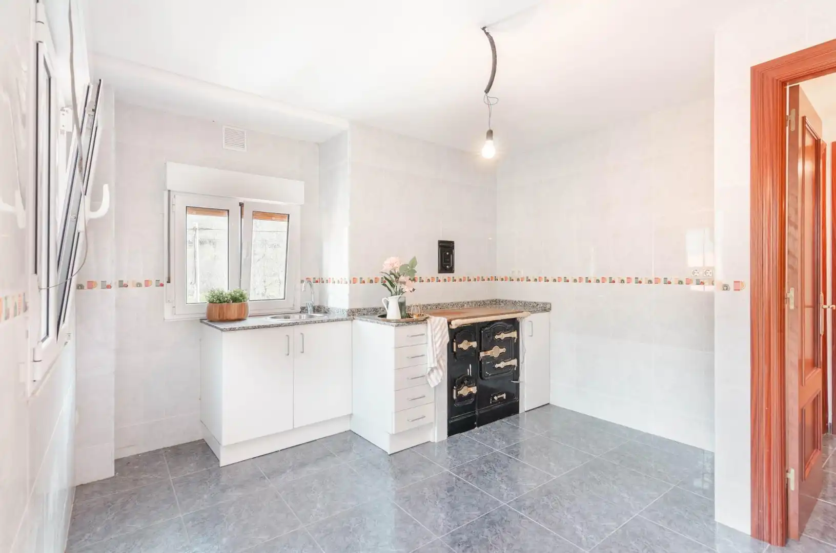 Cocina de Casa o chalet en venta en Somiedo con Jardín privado, Trastero y Amueblado