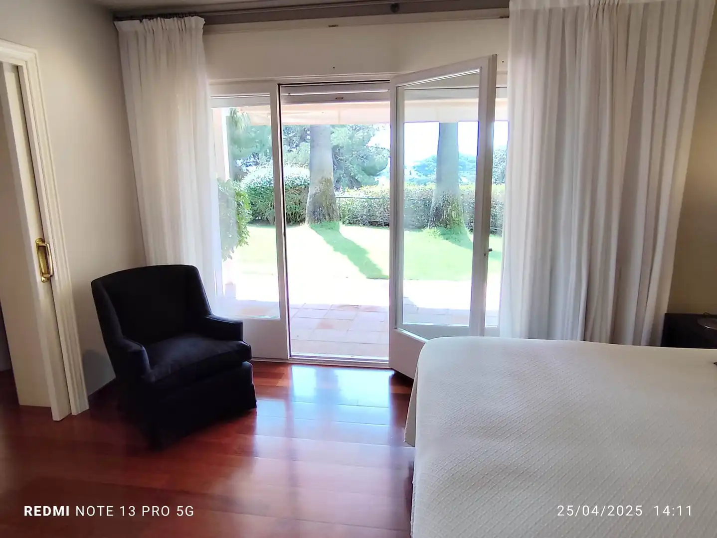 Habitación de Casa o chalet en venta en Premià de Dalt con Aire acondicionado, Calefacción y Jardín privado