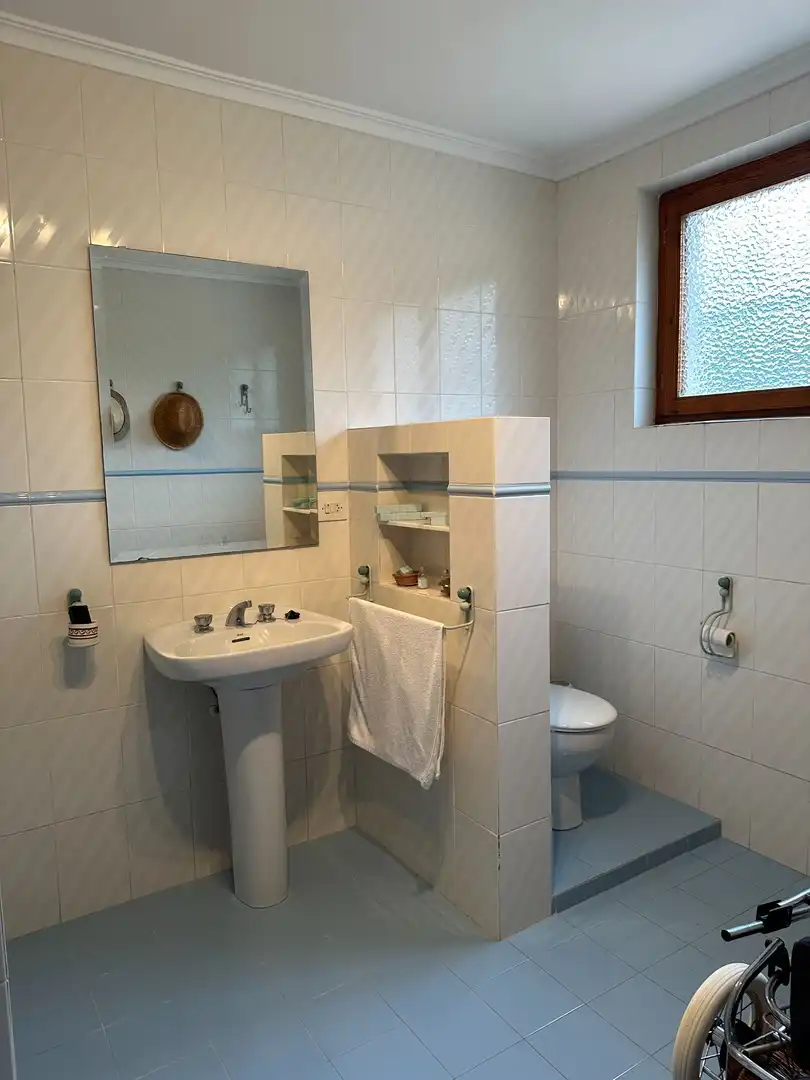 Bany de Casa o xalet en venda en Ontinyent amb Aire condicionat, Calefacció i Jardí privat