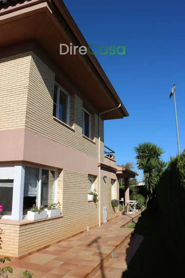 Vista exterior de Casa o chalet en venta en Móra d'Ebre con Aire acondicionado, Calefacción y Jardín privado