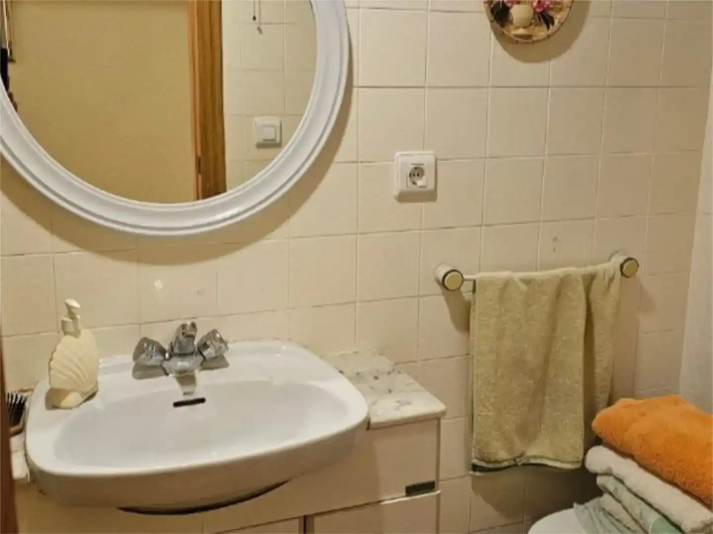 Badezimmer von Wohnung zum Verkauf in  Valencia Capital mit Klimaanlage und Balkon
