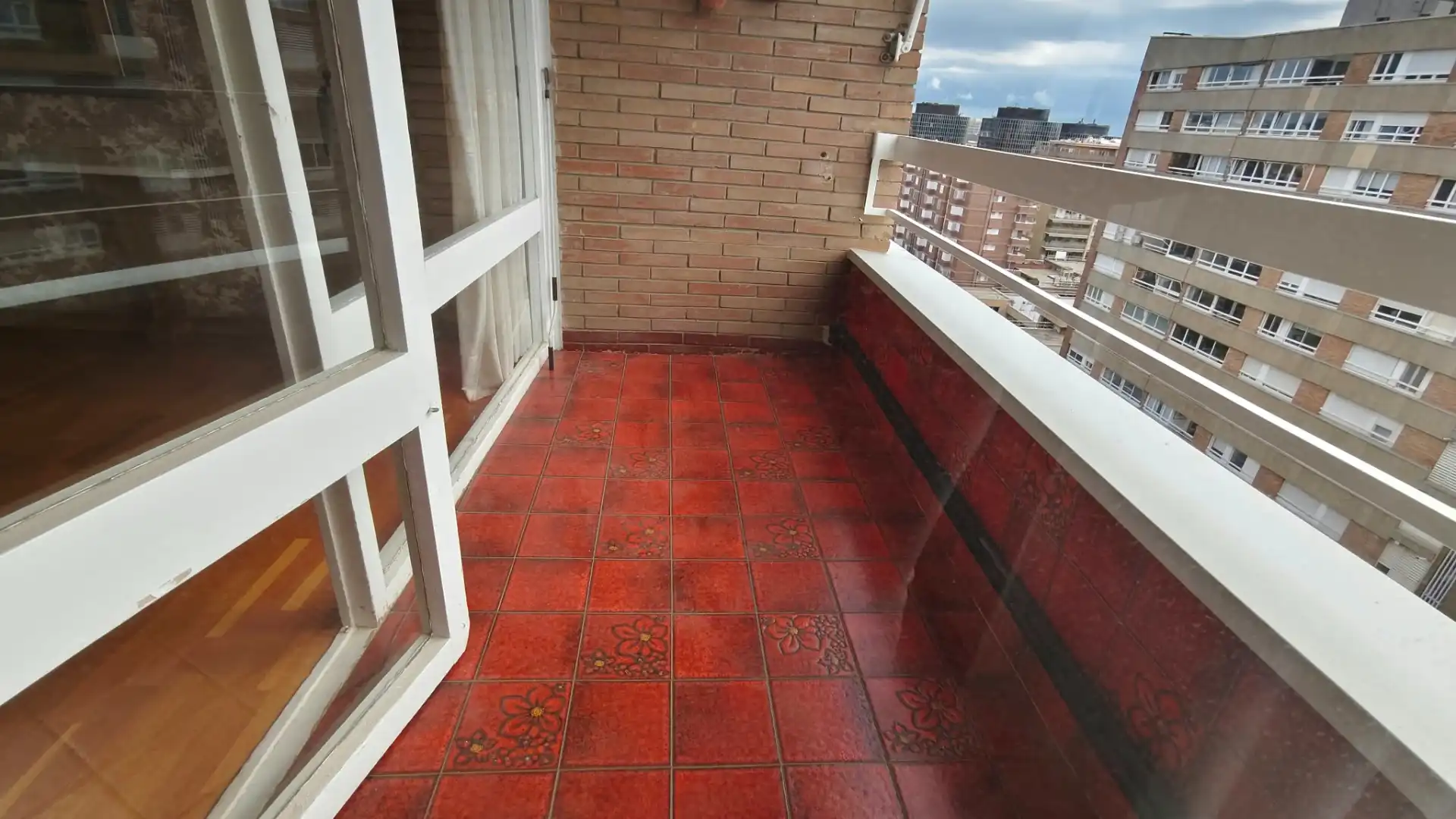 Terraza de Piso en venta en Barcelona con Calefacción, Parquet y Horno
