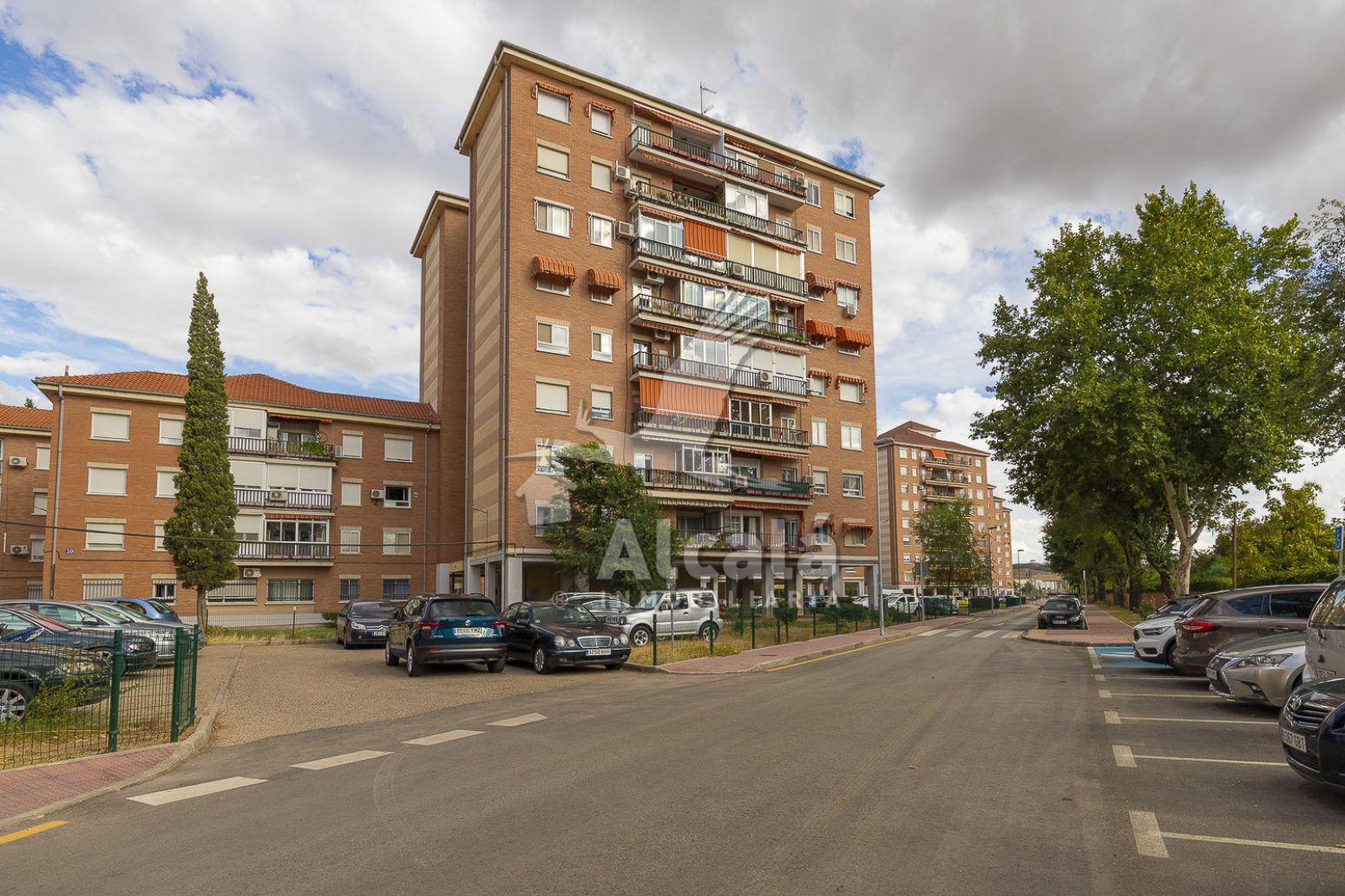 Vista exterior de Piso en venta en Alcalá de Henares con Calefacción, Jardín privado y Terraza