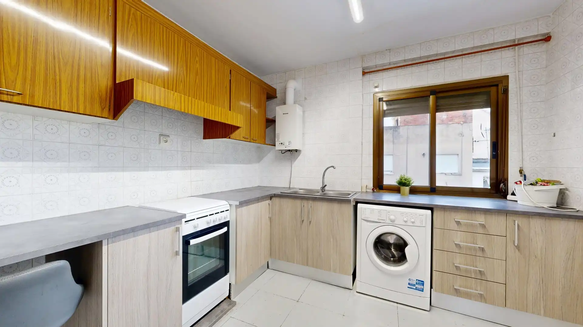 Cocina de Piso en venta en Torrent con Jardín privado, Terraza y Trastero