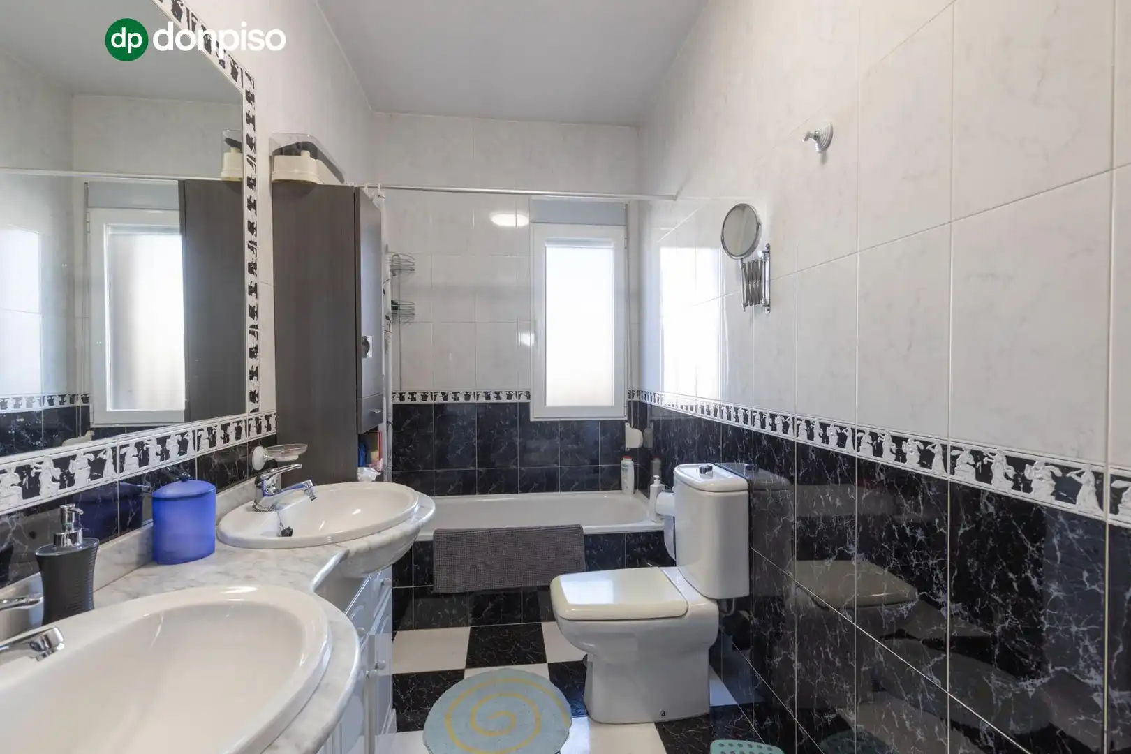 Bany de Casa o xalet en venda en Armilla amb Aire condicionat i Terrassa