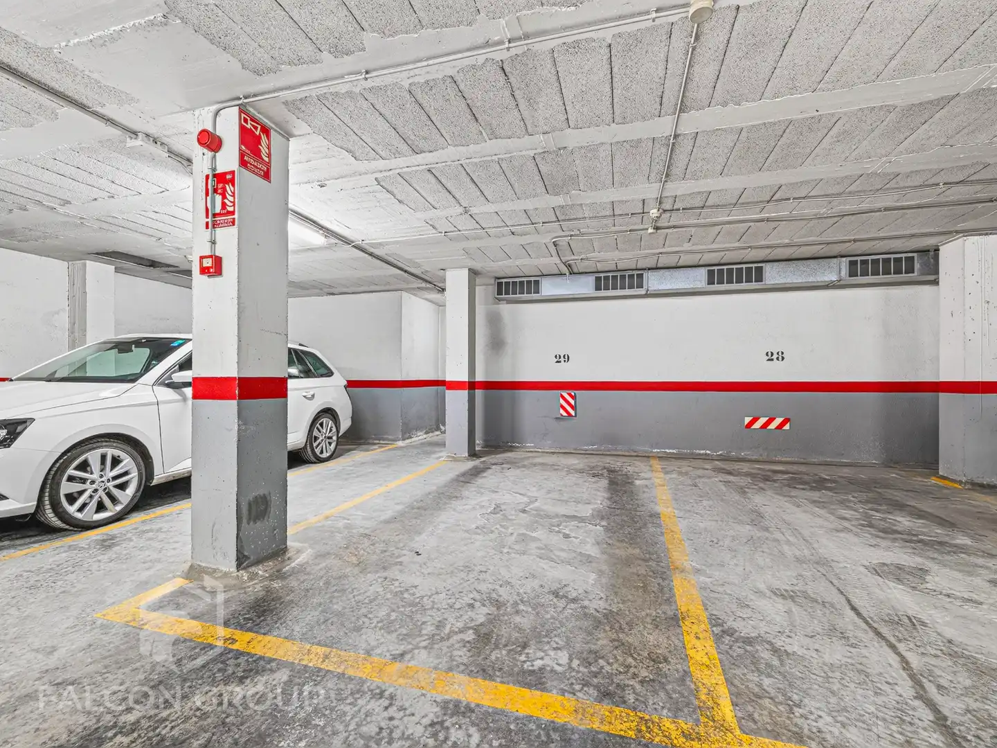 Parking de Piso en venta en Vilanova i la Geltrú con Trastero y Balcón