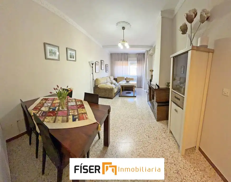 Flat with terrace to rent in Calle Hernando de Zafra, imagen 2