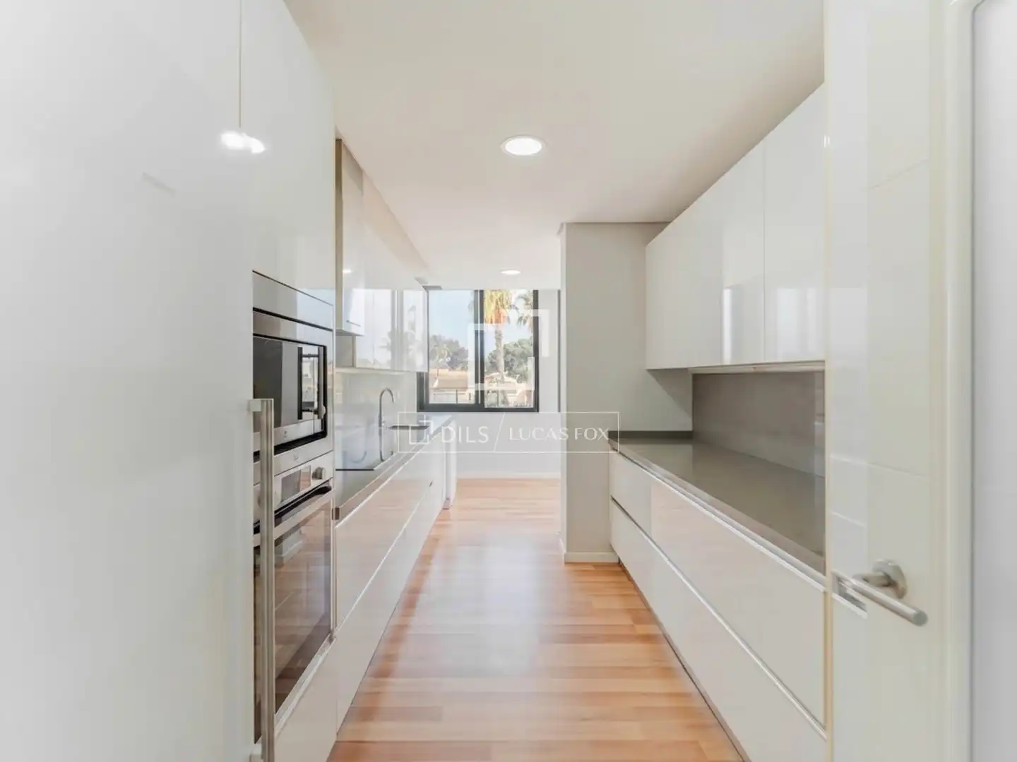 Cocina de Casa o chalet en venta en L'Eliana con Aire acondicionado, Calefacción y Jardín privado