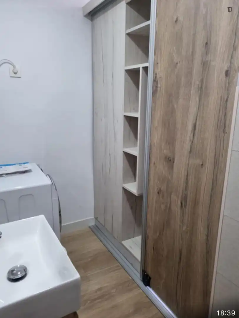 Study for rent in Castell del Rey