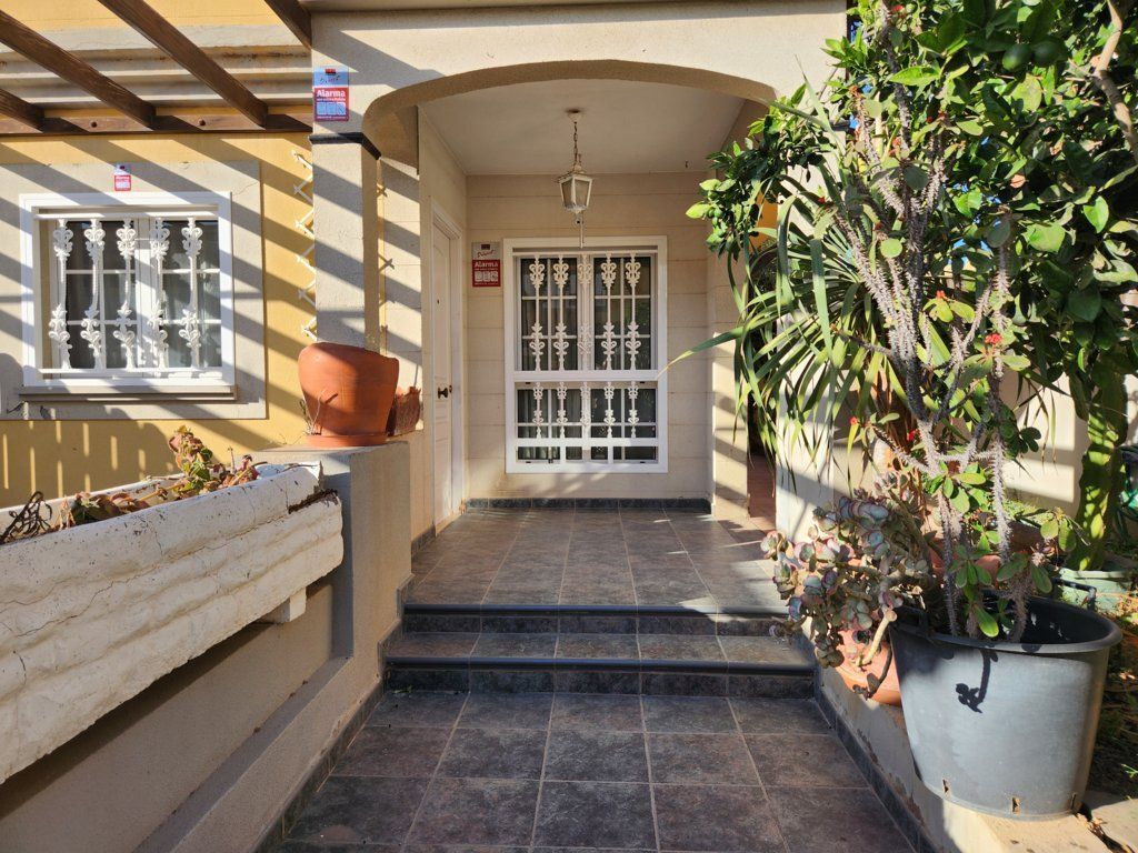 Duplex for sale in Santa Lucía de Tirajana  with Air Conditioner, Private garden and Terrace
