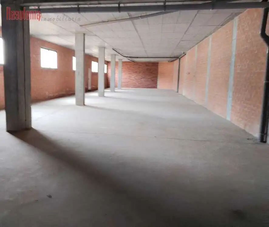 Local comercial en venda a FRAGA IRIBARNE
