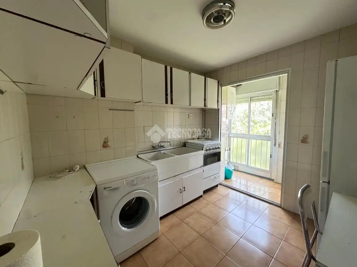 Kitchen of Flat for sale in Madrid  with Air Conditioner, Heating and Parquet flooring