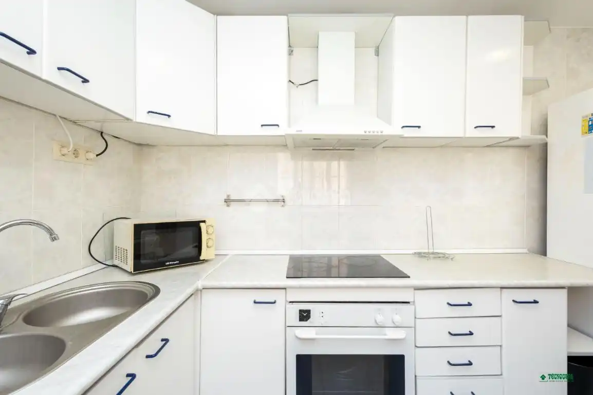Cocina de Piso en venta en Almería con Calefacción y Balcón