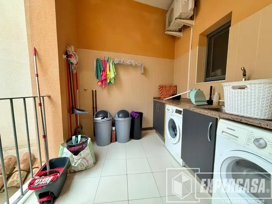Exterior view of Houses for sale in Llíria  with Air Conditioner, Terrace and Storage room