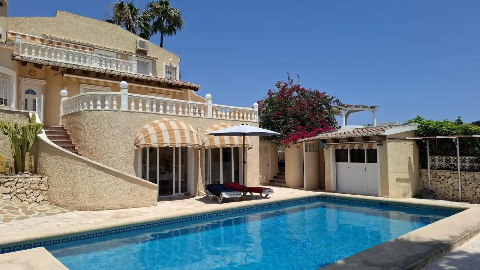 Piscina de Casa o xalet en venda en Benissa amb Aire condicionat, Calefacció i Jardí privat