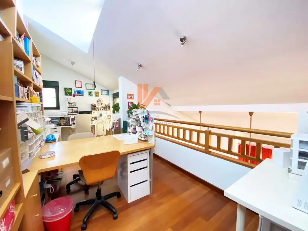 Casa o chalet en venta en Teo con Jardín privado, Terraza y Piscina