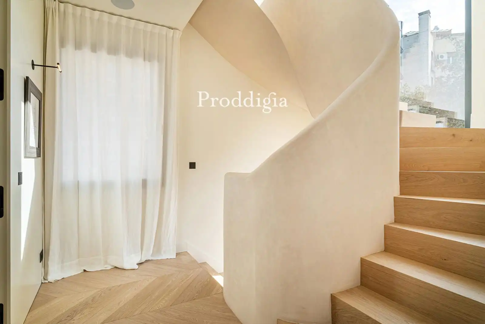 Dormitori de Casa o xalet en venda en Barcelona amb Aire condicionat, Calefacció i Jardí privat