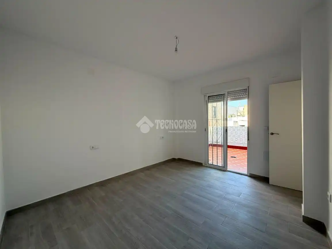 Schlafzimmer von Wohnung zum Verkauf in Isla Cristina mit Balkon
