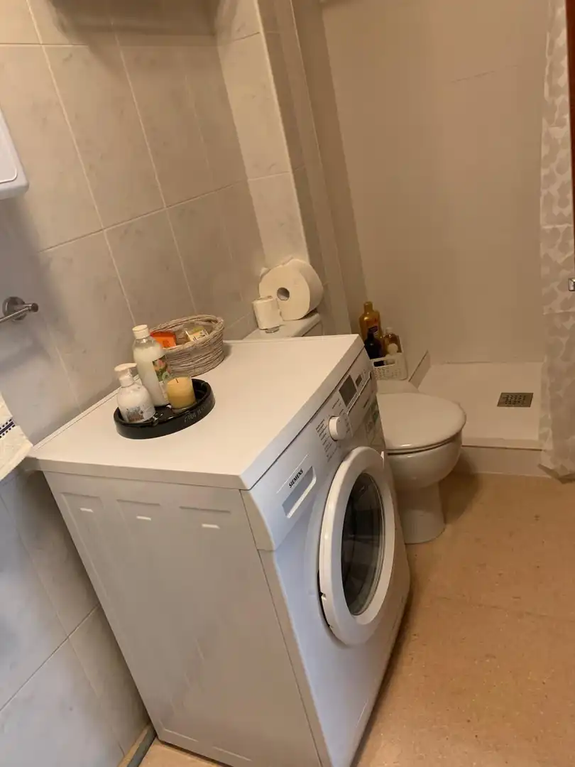 Badezimmer von Büro zur Miete in Vilanova i la Geltrú mit Heizung und Abstellraum