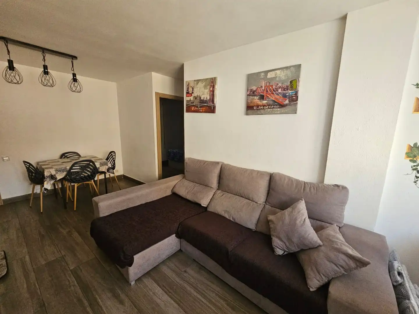 Sala d'estar de Pis de lloguer en Tarragona amb Moblat, Forn i Rentadora