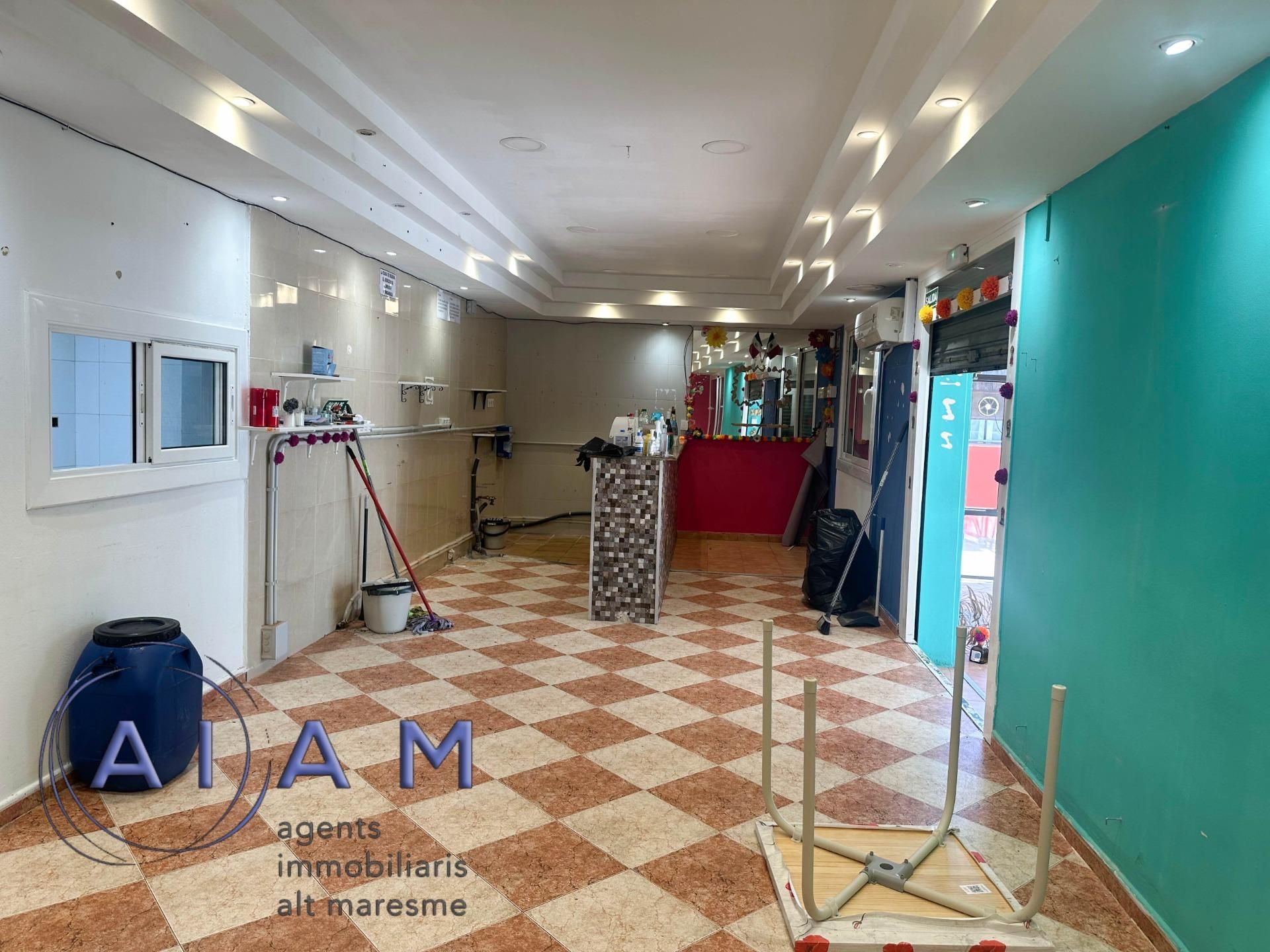 Building for sale in Calella