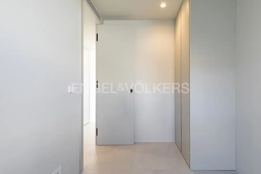 Attic for rent in Valencia  with Air Conditioner, Heating and Terrace