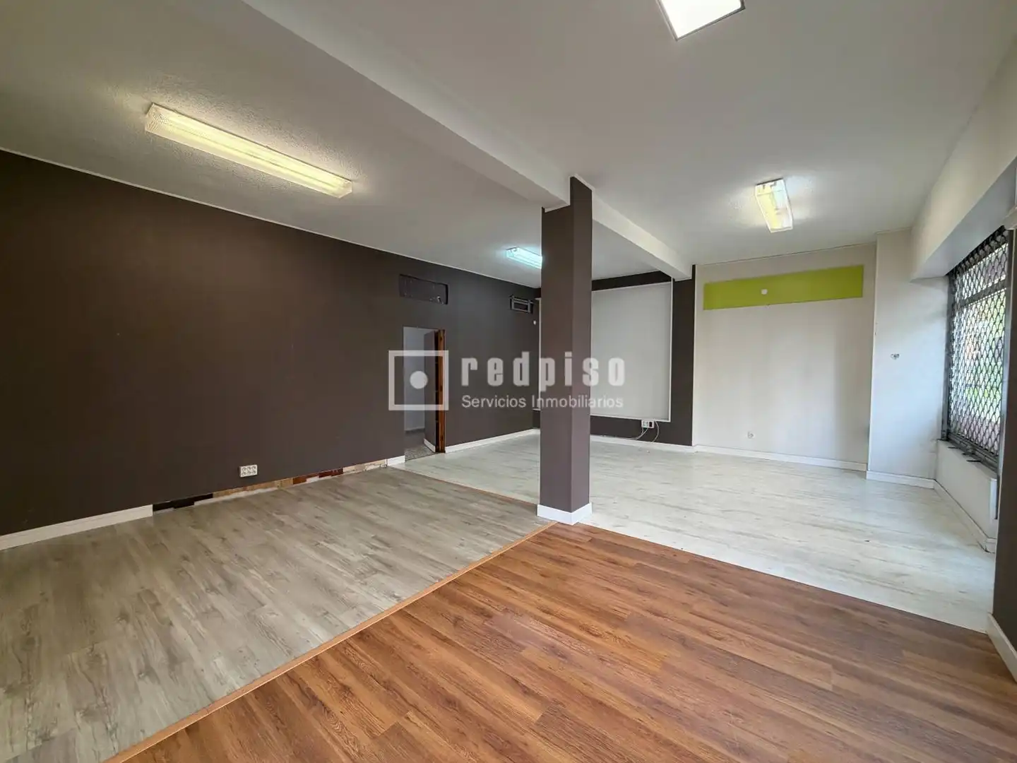 Commercial properties for sale in Madrid  with Air Conditioner and Terrace