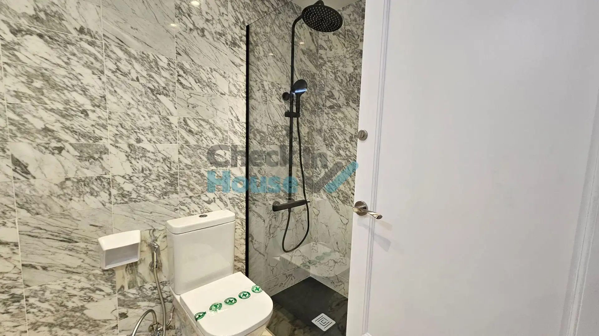 Badezimmer von Wohnungen zum Verkauf in Sant Feliu de Guíxols mit Heizung
