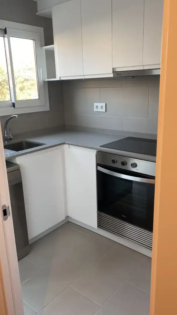 Cuina de Pis de lloguer en Barcelona amb Aire condicionat, Calefacció i Parquet
