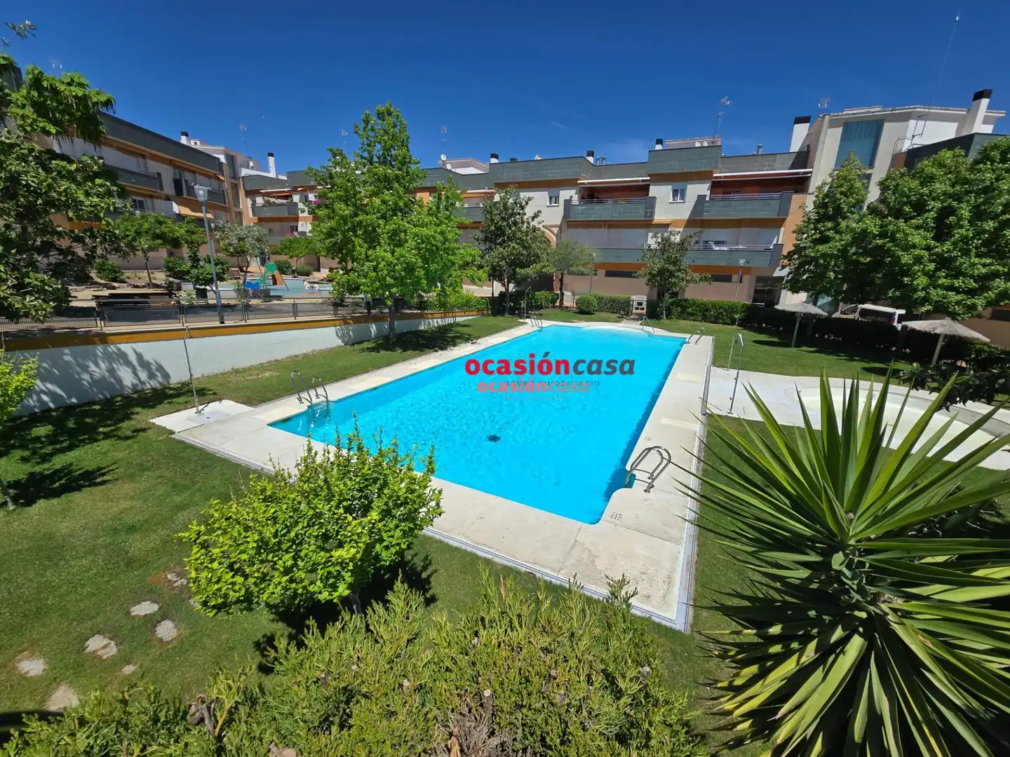 Schwimmbecken von Wohnung zum Verkauf in Pozoblanco mit Klimaanlage, Heizung und Privatgarten